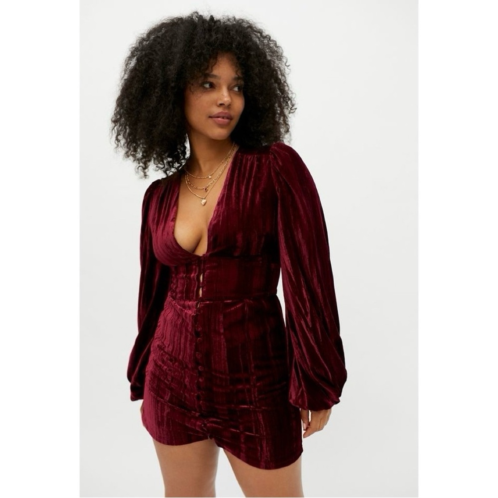 Bardot Crinkle Velour Long Sleeve Plunging V-Neck Minidress Burgundy Red Sz 10